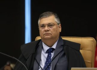 Flávio Dino determina reintegração de Andrei Rodrigues no comando da PF
