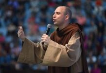 Prefeitura de João Pessoa inicia na Orla montagem da estrutura para show de Frei Gilson