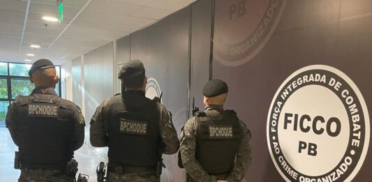 Operação da Força Integrada captura chefe de organização criminosa do RN na orla de João Pessoa