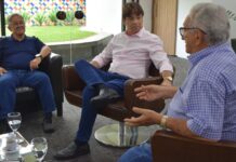Presidente da FIEPB recebe gerente do Sebrae de Campina Grande e representantes do Sindcalçados/PB para alinhar ações do setor em 2025
