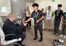 Presidente da FIEPB recebe alunos da Escola SESI premiados em Festival Nacional de Robótica