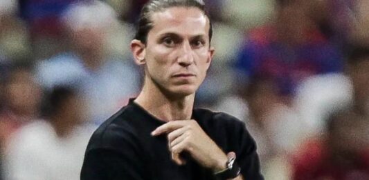 Ex-flamengo, Filipe Luís é apresentado no Monaco