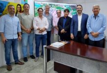 Presidente da FIEPB Cassiano Pascoal Pereira Neto apresenta projeto de revitalização dos distritos industriais de Campina Grande, em reunião na CINEP