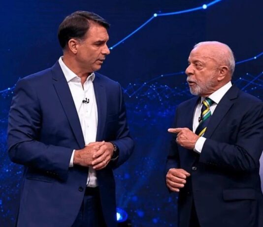 Lula e Flávio fazem primeiro debate das eleições na TV Band