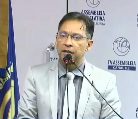 Na tribuna da ALPB: deputado Fábio Ramalho reforça atuação em defesa do produtor rural