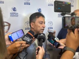 Deputado Fábio Ramalho comenta gesto de Tovar com João Azevêdo