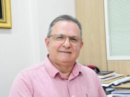 Professor Flávio Romero lança sétima edição de livro sobre trabalhos monográficos