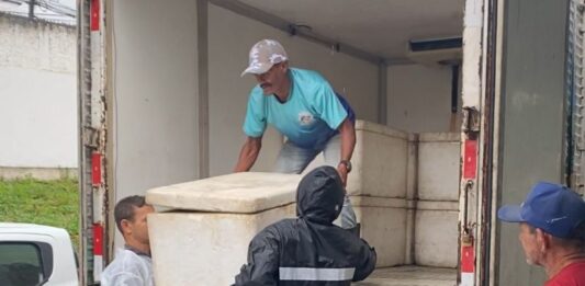 Prefeitura de Campina Grande entrega nova remessa de peixes para os Cras do Município