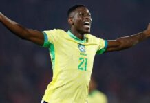 Brasil vence Chile de virada nas eliminatórias para a Copa do Mundo