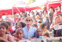 Domingo de prévia: público prestigiou a festa e lotou área de show no Distrito de Galante