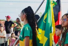 Desfile cívico-militar reúne grande público no Distrito de Galante