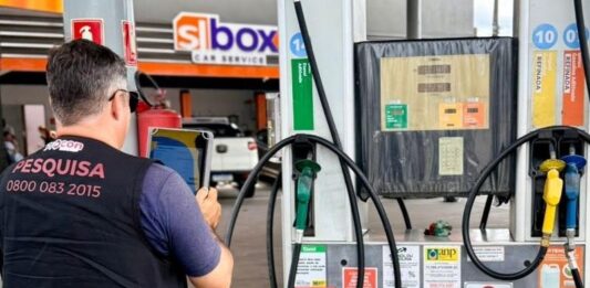 Preço do álcool recua e chega a R$ 4,29 em João Pessoa