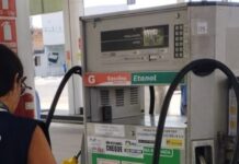 Menor preço do litro da gasolina se mantém em R$ 5,75 em João Pessoa