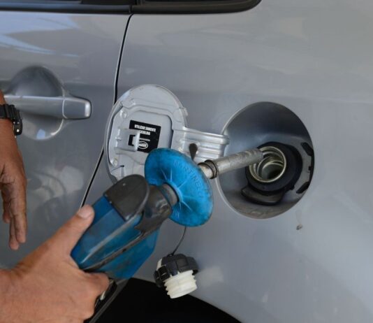 Procon registra que preço da gasolina reduz em 50 postos em João Pessoa