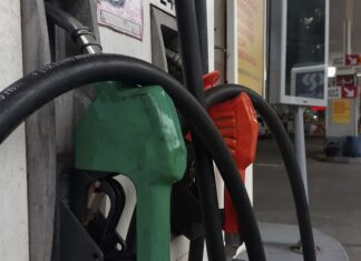 Preço da gasolina oscila entre R$ 5,75 e R$ 6,09 e 95 postos mantêm valor da pesquisa anterior