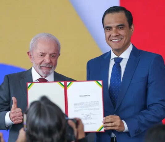 Novo ministro Gustavo Feliciano diz que governo deve priorizar acesso do povo ao turismo