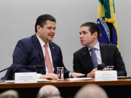 Presidentes da Câmara e do Senado defendem revisão de benefícios fiscais