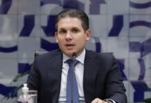 PF revela 100 telefonemas e 19 encontros entre Hugo Motta e Vorcaro