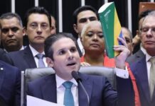 Presidente da Câmara, Hugo Motta defende a democracia e a transparência do gasto público