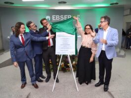 Ao celebrar 45 anos, HU de João Pessoa homenageia Veneziano e Nilda Gondim pelos recursos destinados à instituição