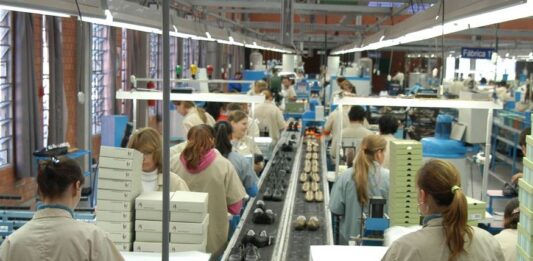 Lula envia ao Congresso projeto de lei pelo fim da escala 6×1