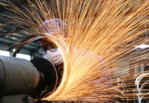 Faturamento da indústria cai 2% em julho, segundo CNI