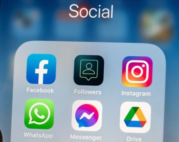 instg2021-01-11t203525z_421912072_mt1hnslcs000enxngz_rtrmadp_3_hans-lucas