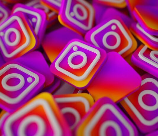 AGU dá 72 horas para Meta explicar mudanças na checagem