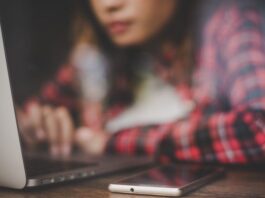 Mulheres já são maioria entre pequenos lojistas que vendem online