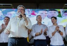 João Azevedo assume presidência estadual do PSB na Paraíba