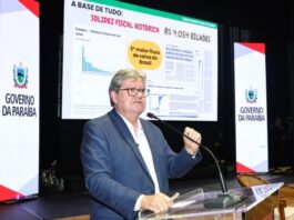 João Azevêdo presta contas à população da Paraíba e destaca legados em áreas como Saúde e Educação