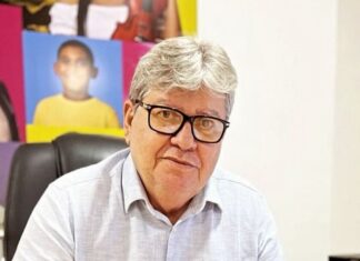 João Azevêdo nega acordo para Republicanos ocupar os dois biênios na mesa da Assembleia