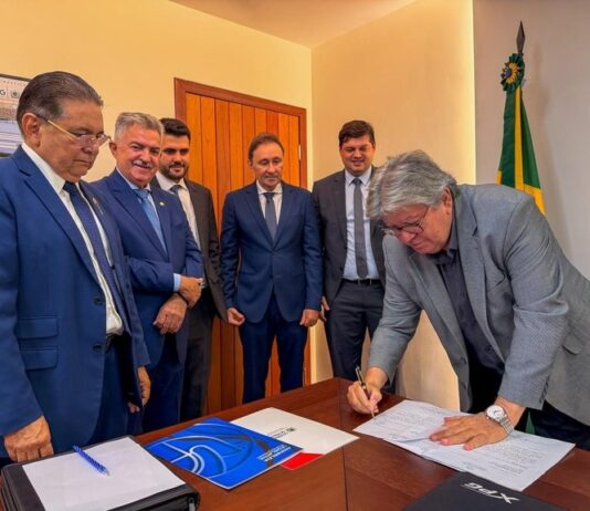 João Azevêdo formaliza indicações da ALPB para nomeação de novos conselheiros do TCE-PB