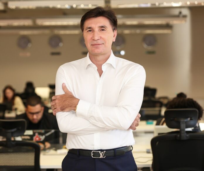 jduni3d8b4427-5f8e-425a-b225-56a1c69f1799