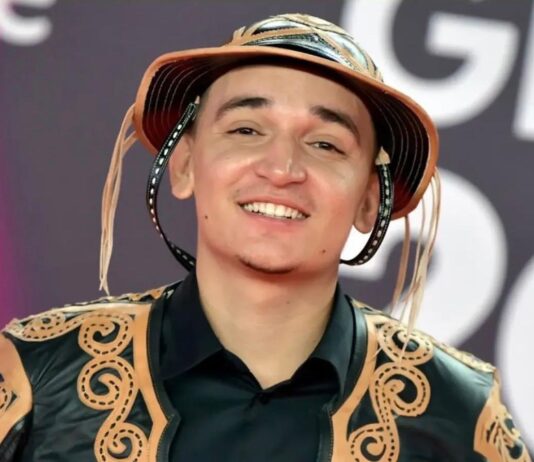 Cantor João Gomes é internado e cancela shows