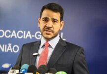 Lula indica Jorge Messias para vaga de ministro no STF