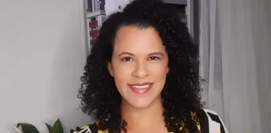 Jornalista paraibana retoma campanha para custear tratamento contra câncer raro