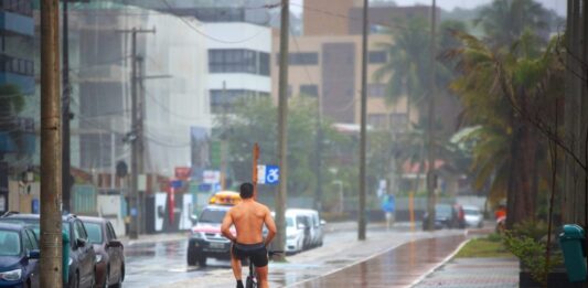 Defesa Civil segue monitorando áreas de risco após alerta de chuvas intensas em João Pessoa