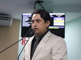 Jean Pierre toma posse como vereador na Câmara Municipal de Campina Grande