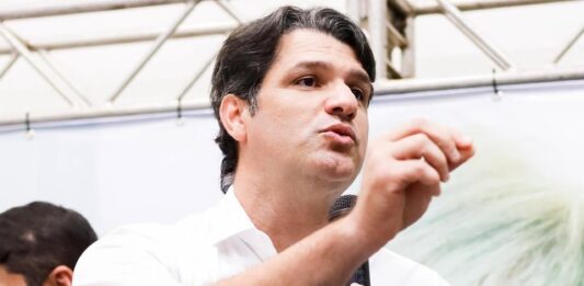 Leo Bezerra anuncia construção de shopping popular para retirar ambulantes do Centro de João Pessoa