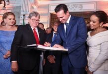 Lucas Ribeiro toma posse como governador da Paraíba