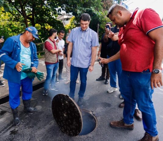 Leo Bezerra acompanha fiscalização e exige correção de ligação irregular em afluente do Rio Cuia