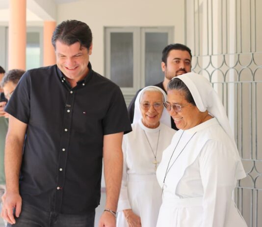 Leo Bezerra visita casas de acolhimento e projeta criação de Centros Dia para idosos em João Pessoa