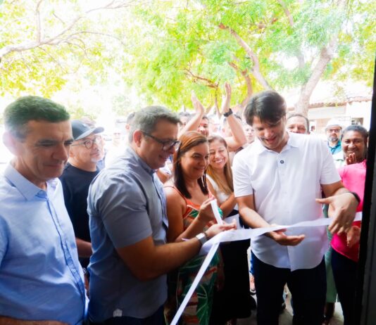 Leo Bezerra entrega Mercado do Valentina com estrutura completa e áreas de convivência para a população