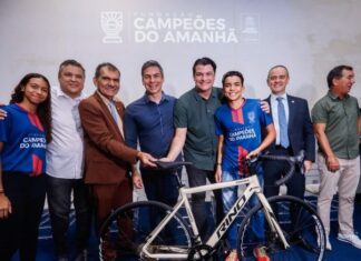 Leo Bezerra fortalece Campeões do Amanhã com kits esportivos para mais de duas mil crianças