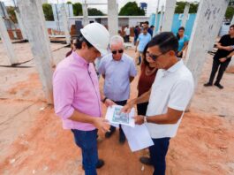 Leo Bezerra inspeciona construção de Ninho do Saber no Jardim Cidade Universitária e celebra ritmo de obras em 13 unidades de ensino