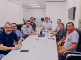 Leo Bezerra reúne Emlur, sindicato e empresas de limpeza urbana para garantir serviços de qualidade para a população