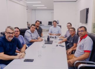 Leo Bezerra reúne Emlur, sindicato e empresas de limpeza urbana para garantir serviços de qualidade para a população