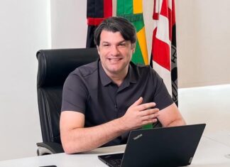 Leo Bezerra ganha título de ‘Prefeito Inovador 2026’ pelo uso estratégico da tecnologia na administração pública