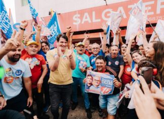 Cícero Lucena e Léo Bezerra percorrem João Pessoa com o Movimento 15